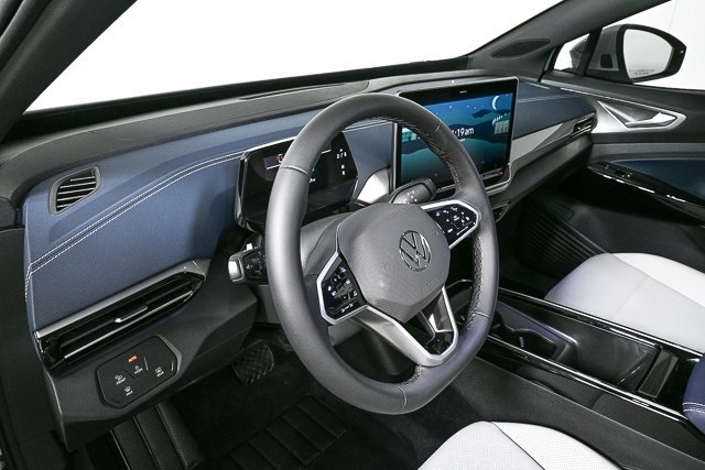 new 2025 Volkswagen ID.4 car, priced at $53,806