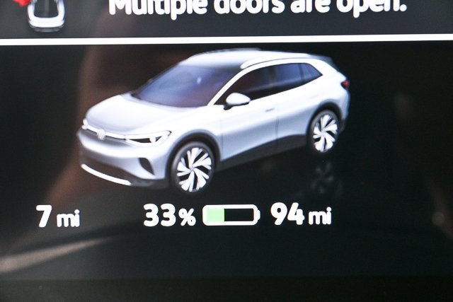 new 2025 Volkswagen ID.4 car, priced at $53,806