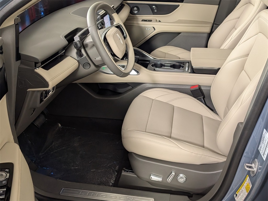 new 2025 Lincoln Nautilus car, priced at $55,699