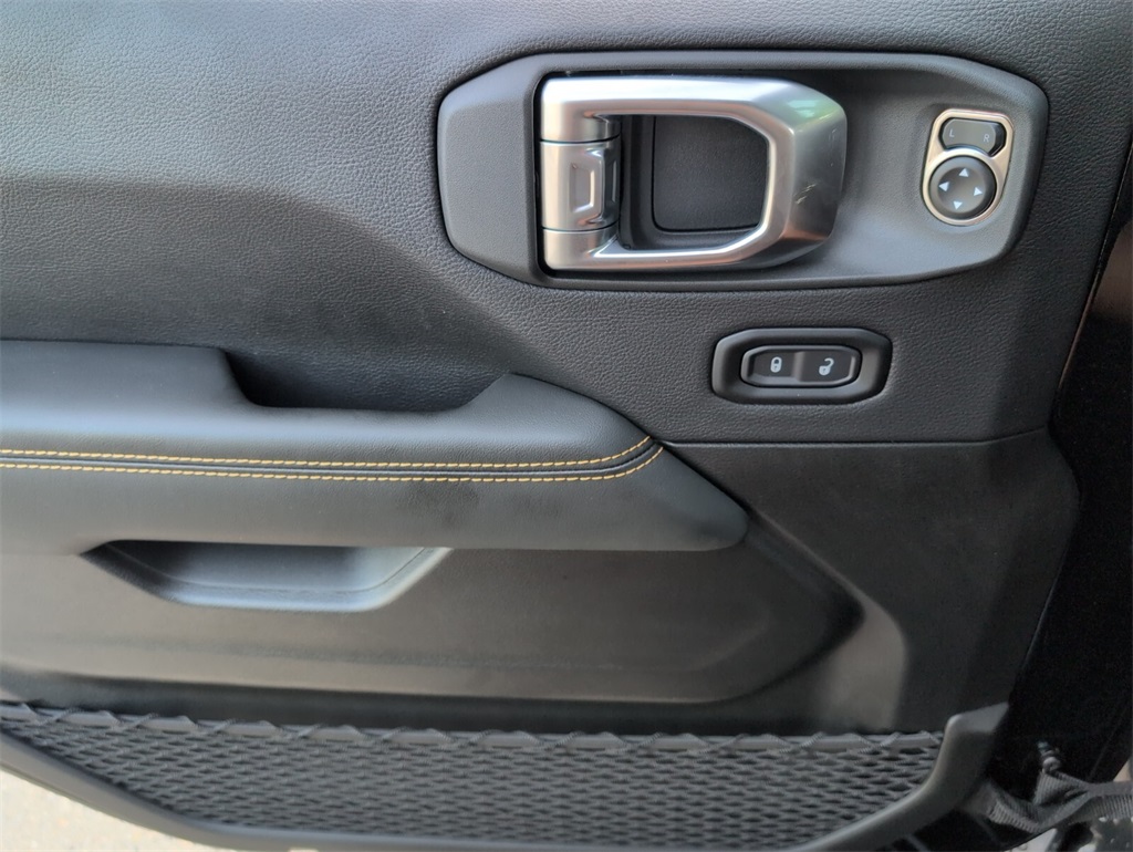 new 2025 Jeep Wrangler car, priced at $58,800