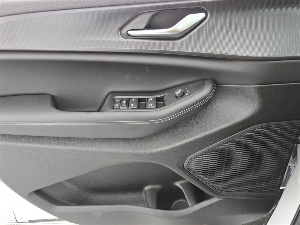 new 2025 Jeep Grand Cherokee car, priced at $37,955