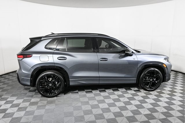 new 2025 Volkswagen Tiguan car, priced at $39,801