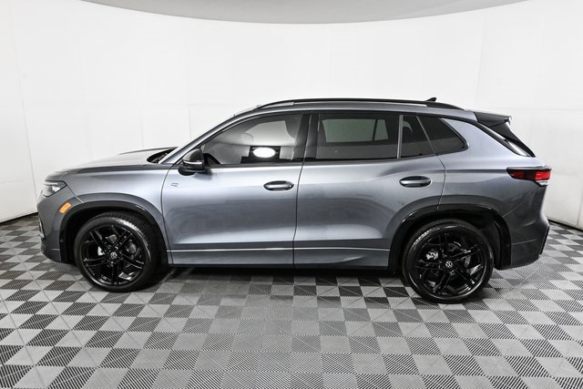 new 2025 Volkswagen Tiguan car, priced at $39,801
