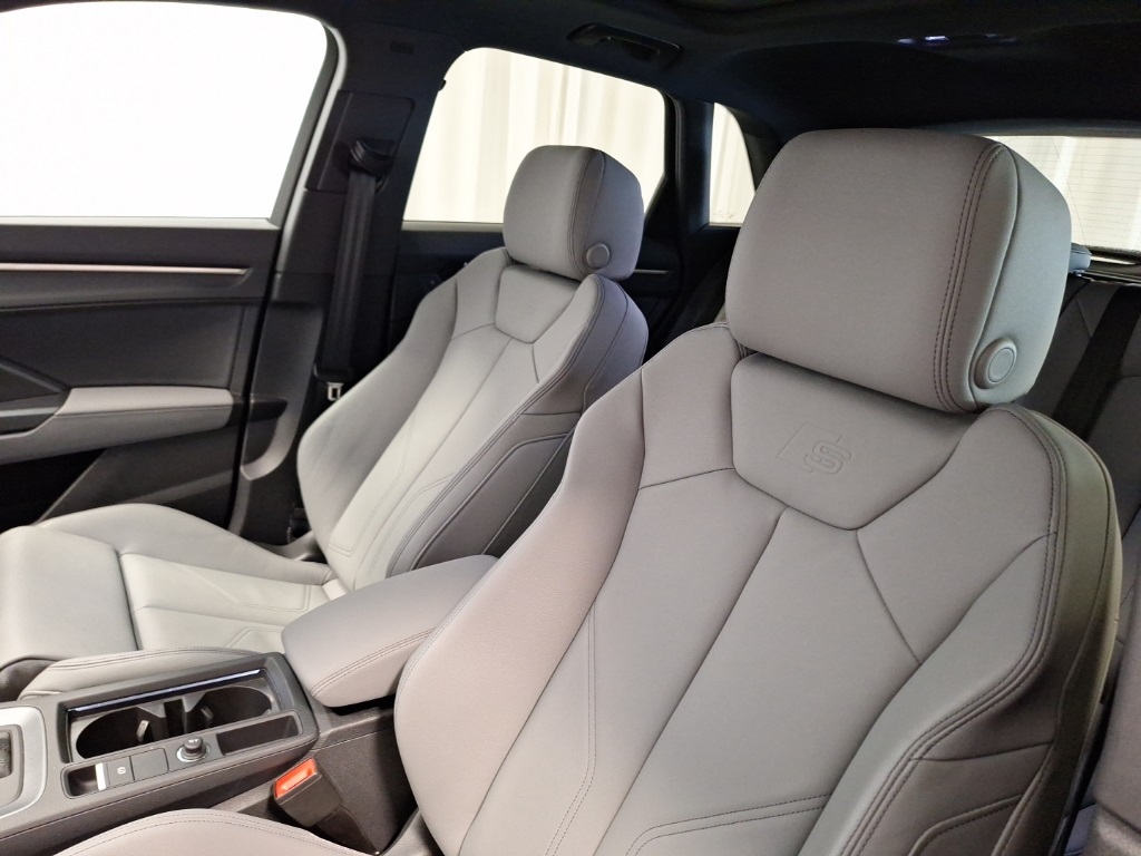 used 2025 Audi Q3 car, priced at $38,999
