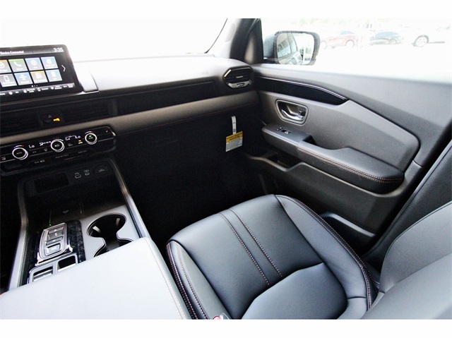 new 2025 Honda Pilot car, priced at $48,816