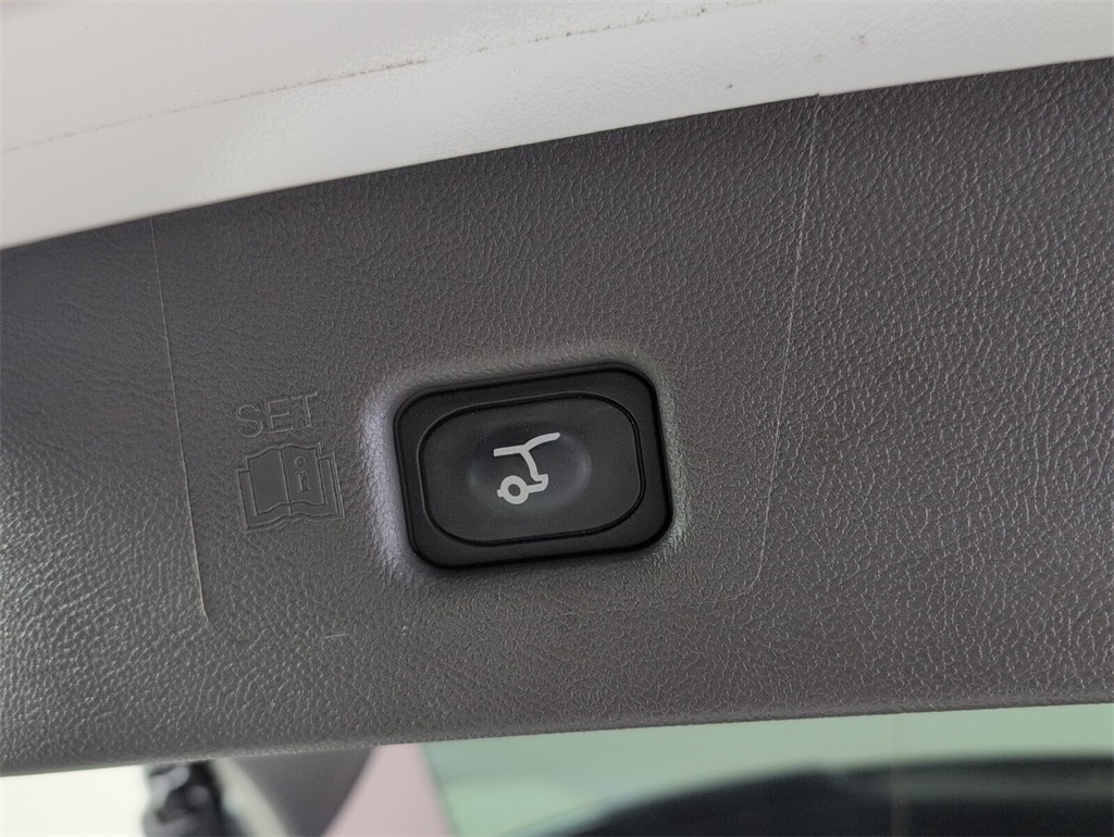used 2022 Lincoln Nautilus car, priced at $30,000