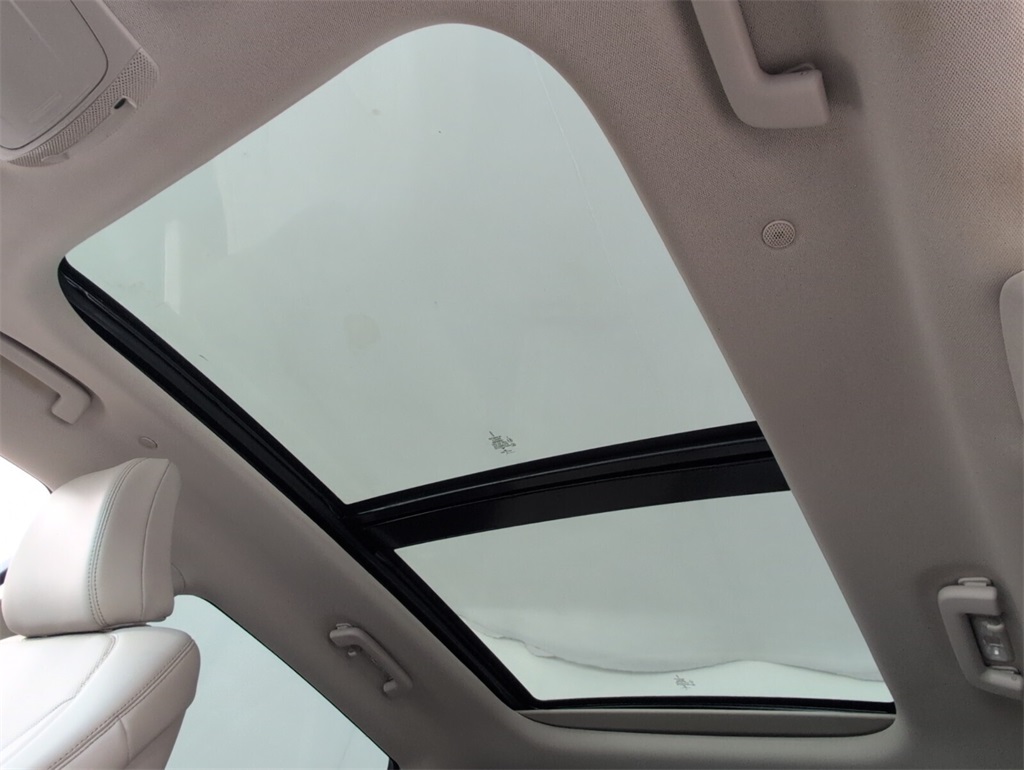 used 2022 Lincoln Nautilus car, priced at $30,000