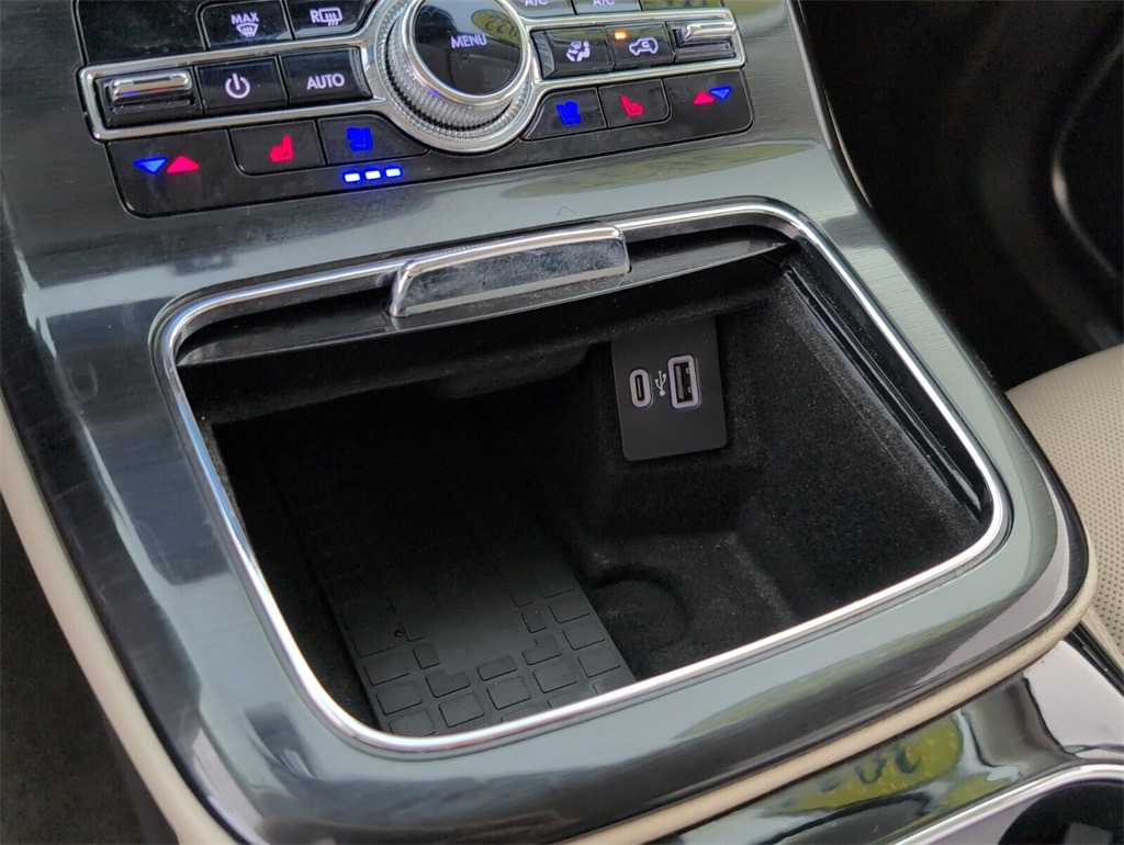 used 2022 Lincoln Nautilus car, priced at $30,000
