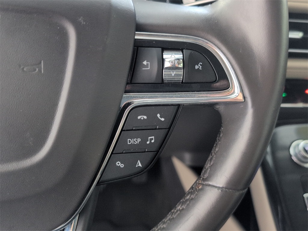used 2022 Lincoln Nautilus car, priced at $30,000