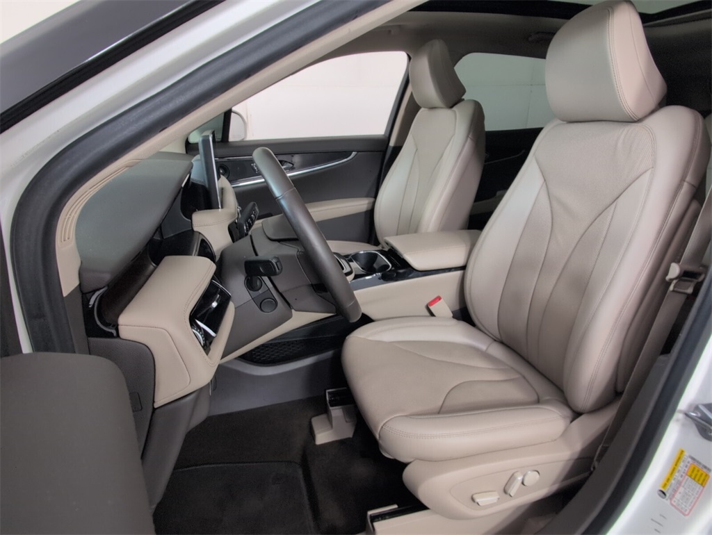 used 2022 Lincoln Nautilus car, priced at $30,000