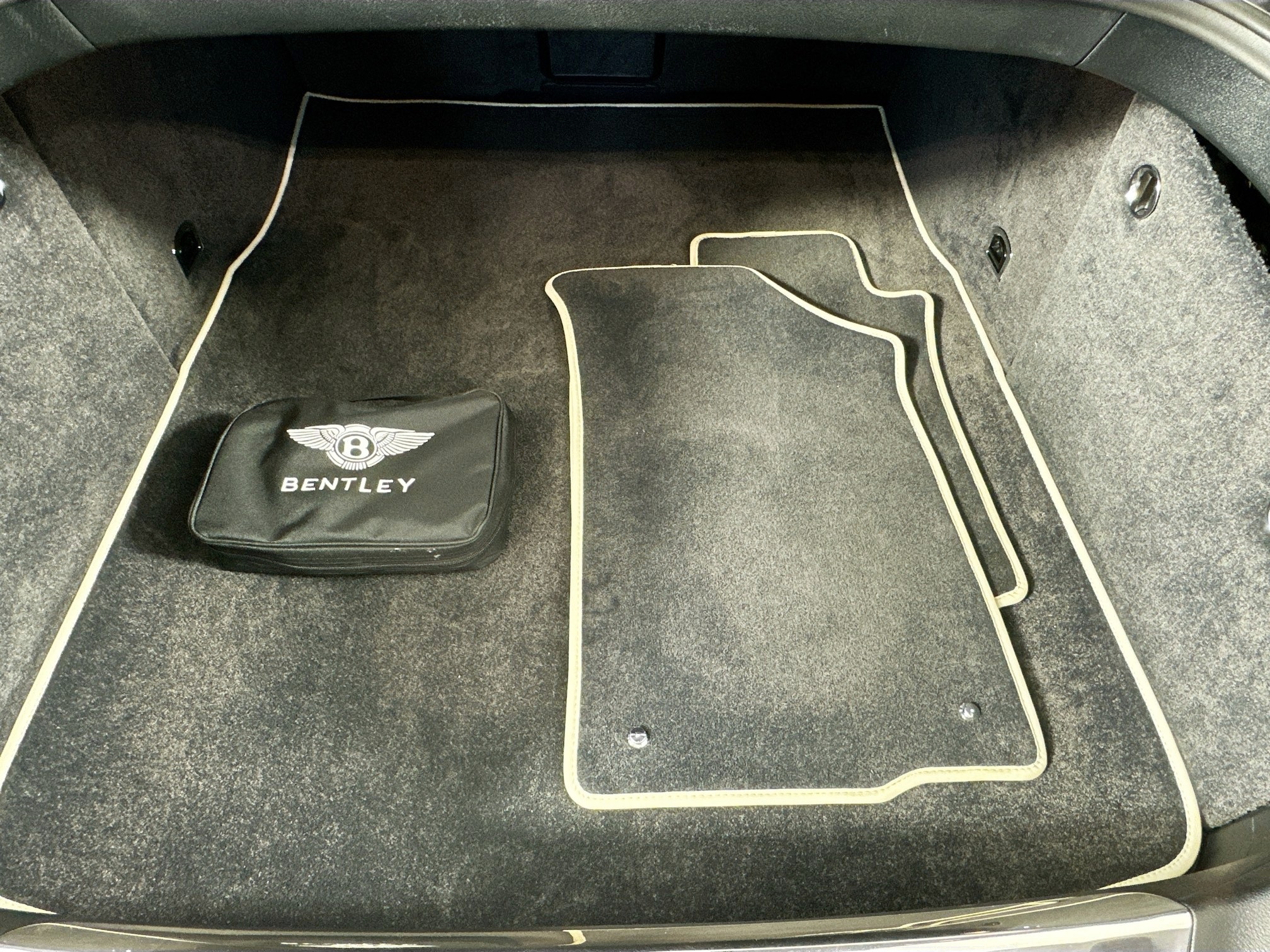 used 2017 Bentley Flying Spur car, priced at $109,998