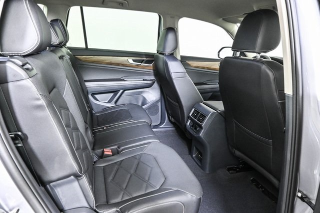new 2025 Volkswagen Atlas car, priced at $38,552