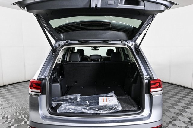 new 2025 Volkswagen Atlas car, priced at $38,552