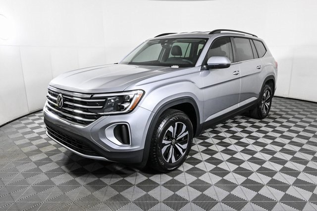 new 2025 Volkswagen Atlas car, priced at $38,552