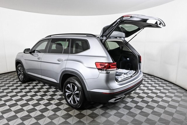 new 2025 Volkswagen Atlas car, priced at $38,552