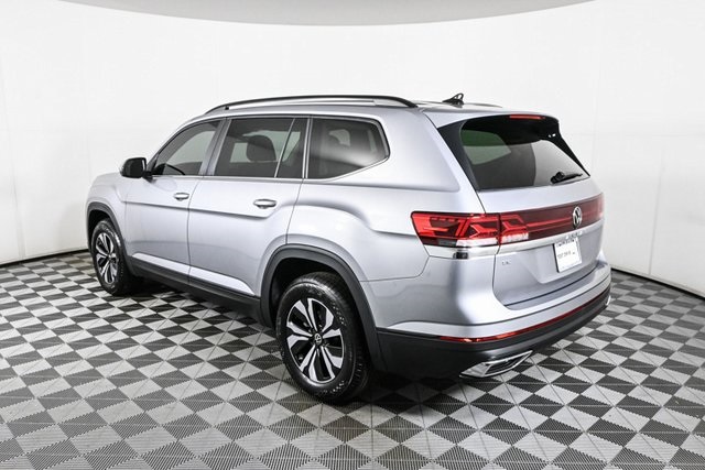 new 2025 Volkswagen Atlas car, priced at $38,552