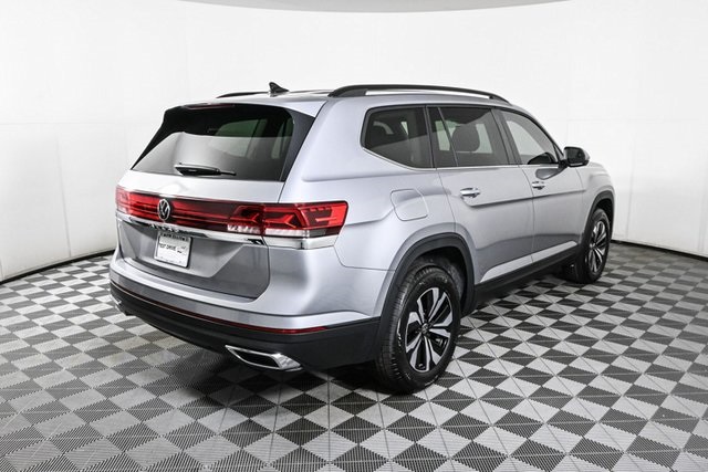 new 2025 Volkswagen Atlas car, priced at $38,552
