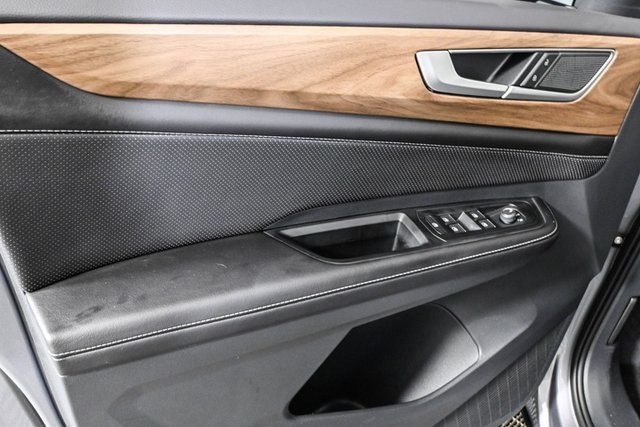 new 2025 Volkswagen Atlas car, priced at $38,552