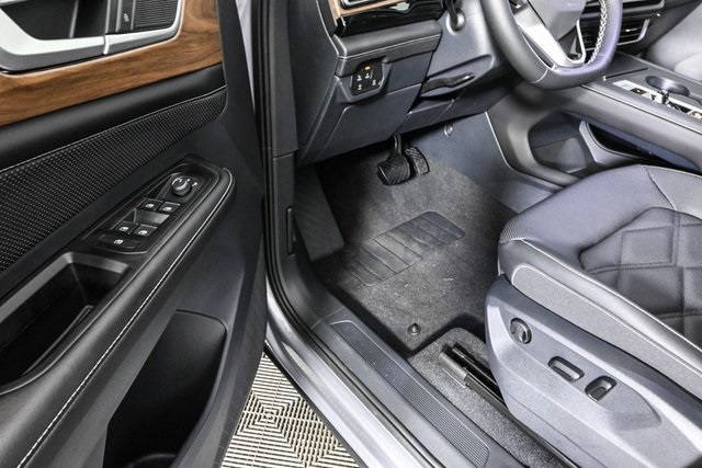 new 2025 Volkswagen Atlas car, priced at $38,552