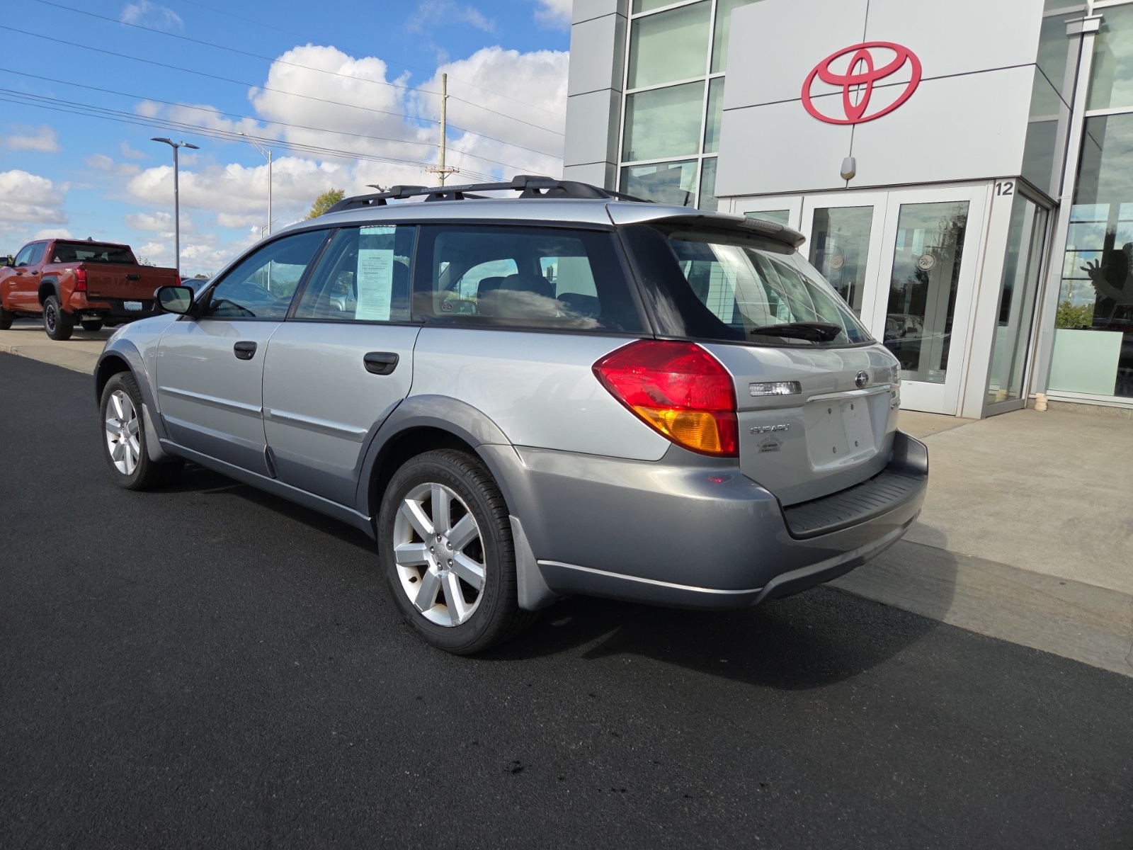 used 2006 Subaru Outback car, priced at $5,548
