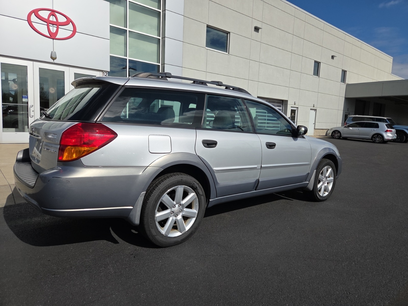 used 2006 Subaru Outback car, priced at $5,548