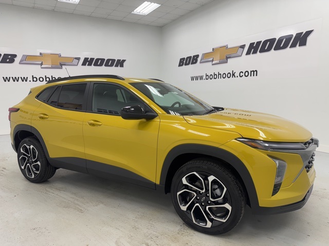 new 2025 Chevrolet Trax car, priced at $25,690