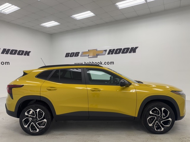 new 2025 Chevrolet Trax car, priced at $25,690
