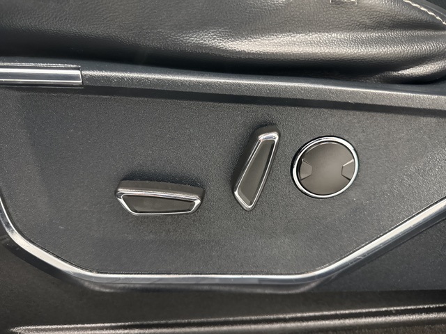 used 2021 Ford F-150 car, priced at $35,709
