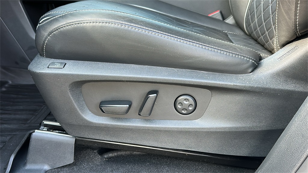 used 2023 INFINITI QX60 car, priced at $39,976