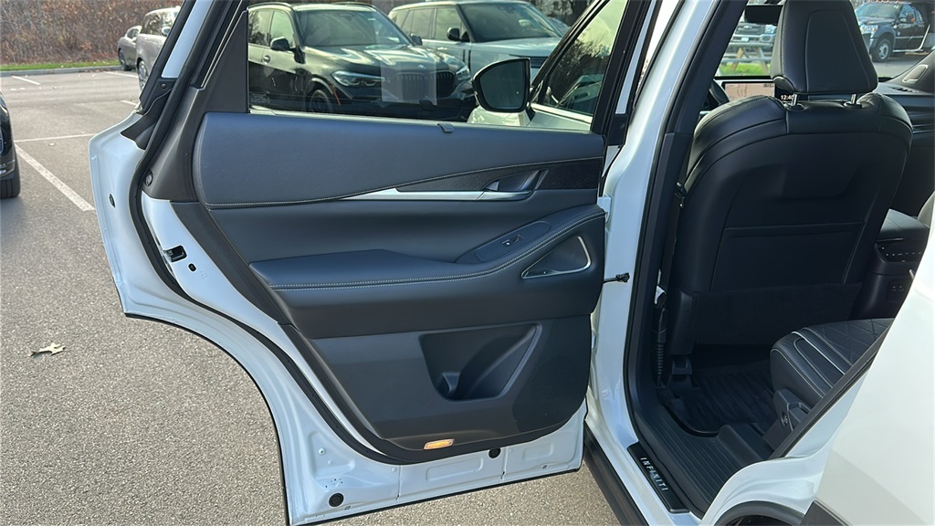 used 2023 INFINITI QX60 car, priced at $39,976