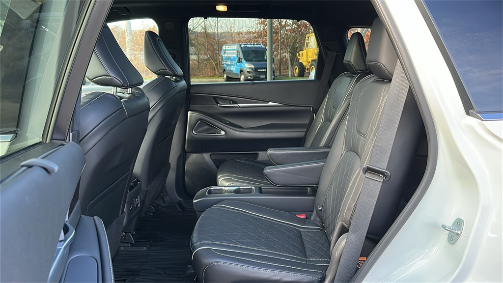 used 2023 INFINITI QX60 car, priced at $39,976