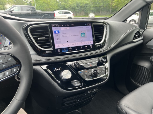 used 2024 Chrysler Pacifica car, priced at $35,000