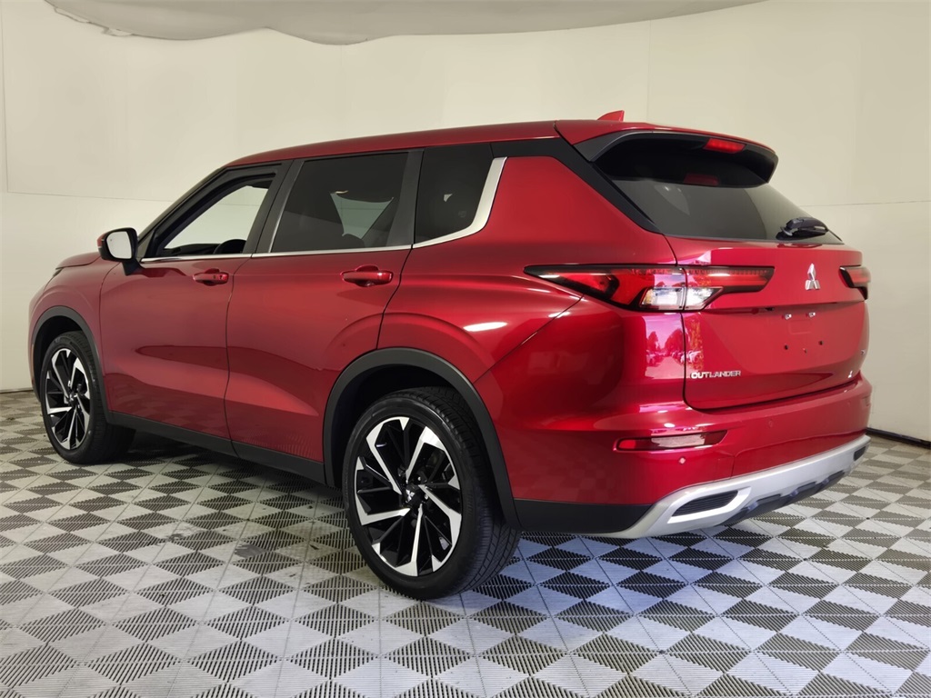 used 2022 Mitsubishi Outlander car, priced at $19,488