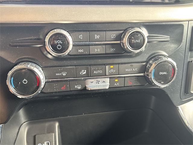 used 2022 Ford F-150 car, priced at $39,999