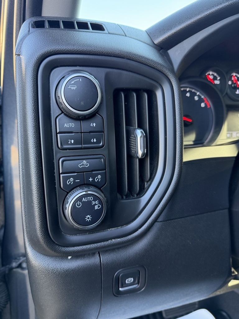 used 2022 Chevrolet Silverado 1500 LTD car, priced at $35,903