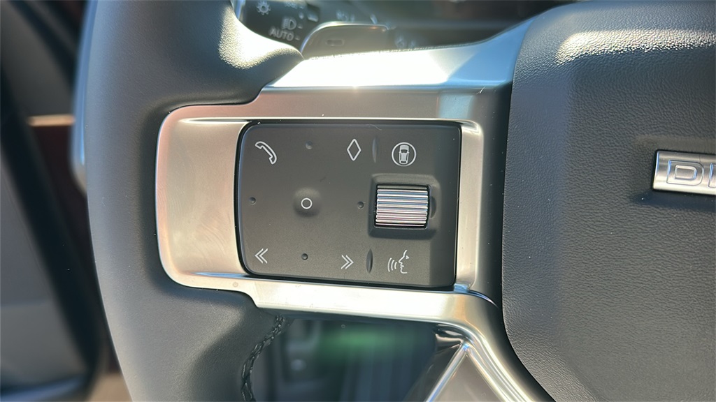 new 2026 Land Rover Discovery car, priced at $81,290