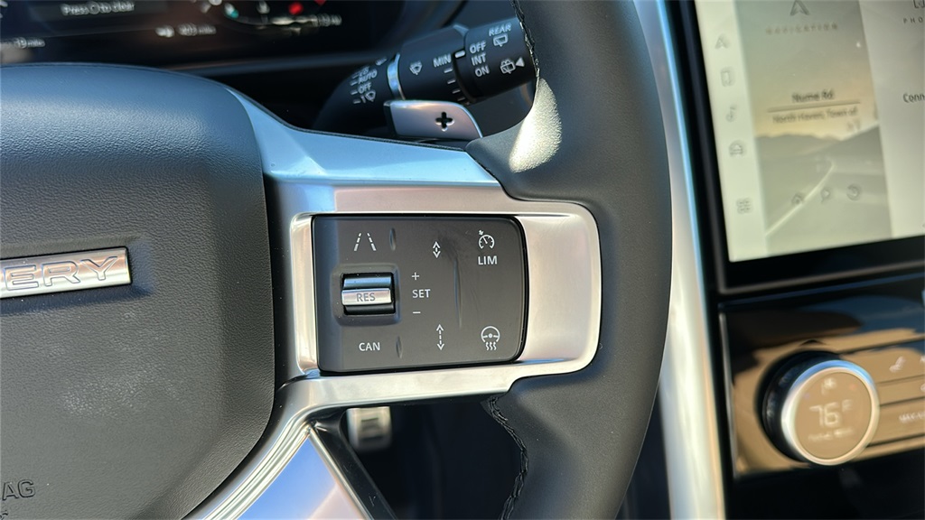 new 2026 Land Rover Discovery car, priced at $81,290