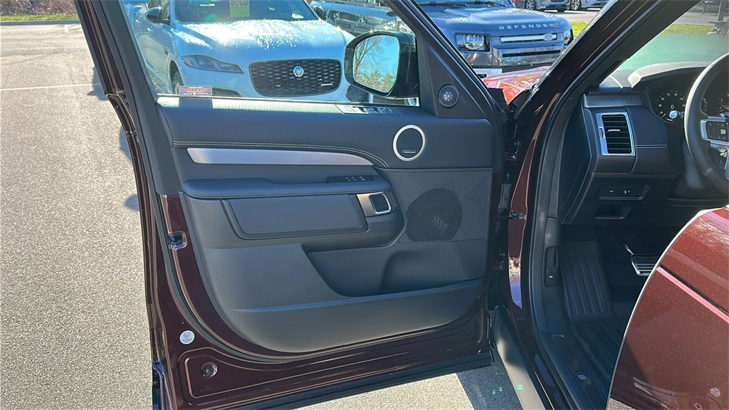 new 2026 Land Rover Discovery car, priced at $81,290