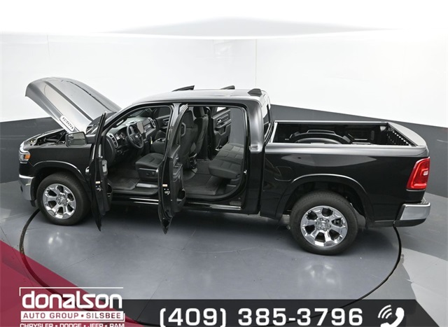 new 2025 Ram 1500 car, priced at $46,733