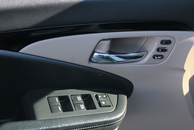 used 2018 Honda Pilot car, priced at $21,677