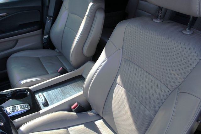 used 2018 Honda Pilot car, priced at $21,677