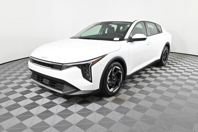 new 2025 Kia K4 car, priced at $26,013