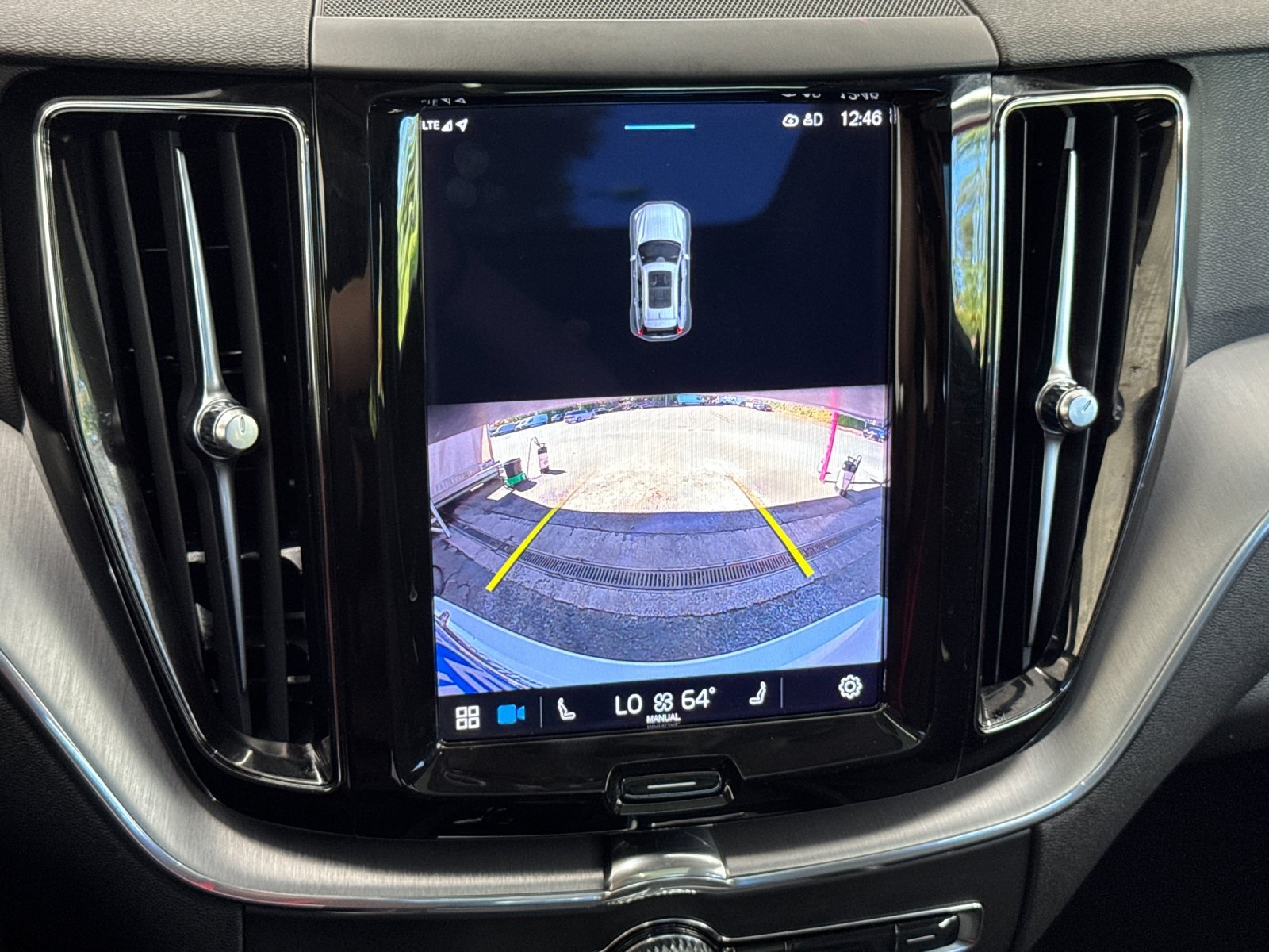 used 2022 Volvo XC60 Recharge Plug-In Hybrid car, priced at $34,498