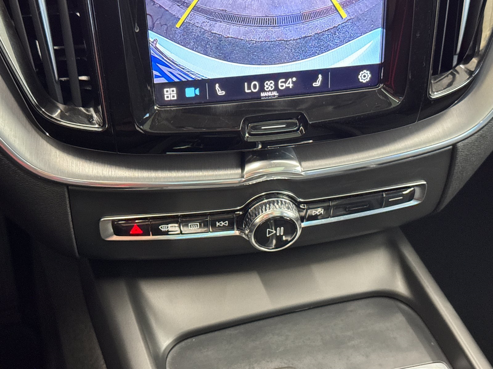used 2022 Volvo XC60 Recharge Plug-In Hybrid car, priced at $34,498