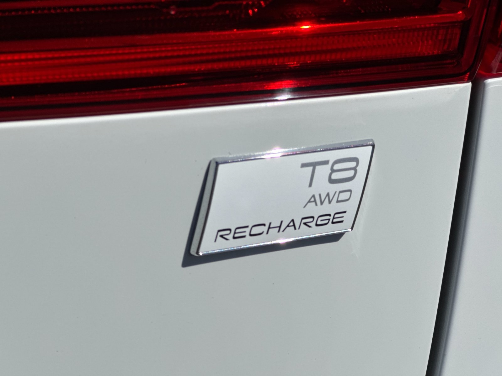used 2022 Volvo XC60 Recharge Plug-In Hybrid car, priced at $34,498