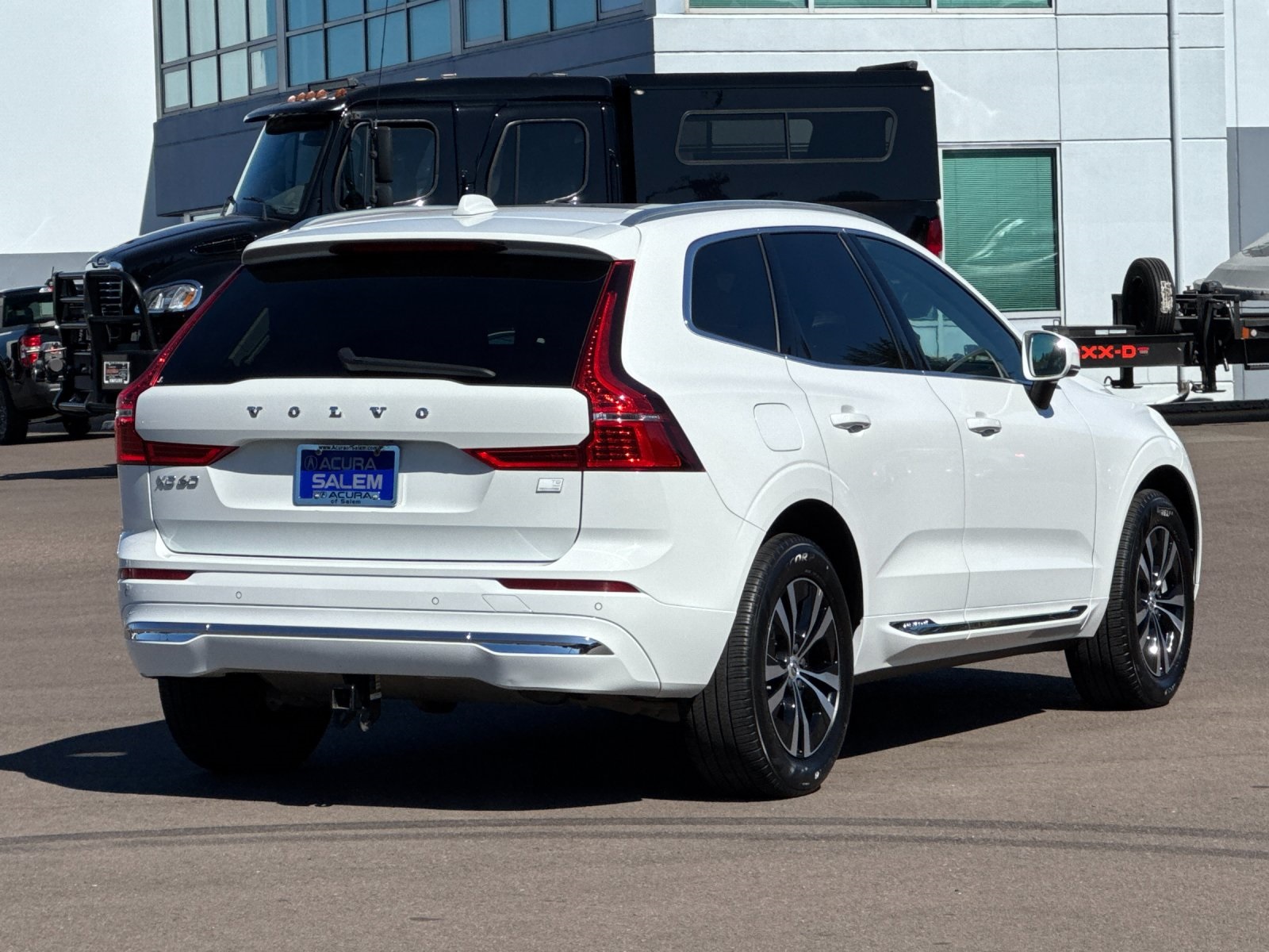 used 2022 Volvo XC60 Recharge Plug-In Hybrid car, priced at $34,498