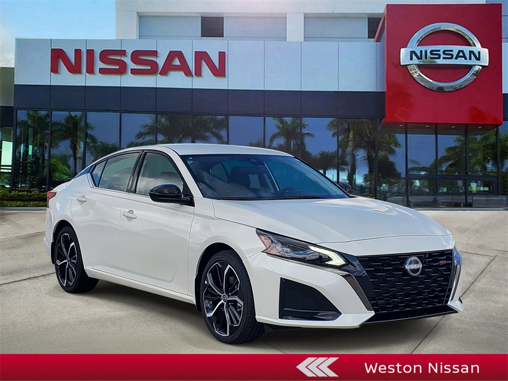 new 2025 Nissan Altima car, priced at $31,047