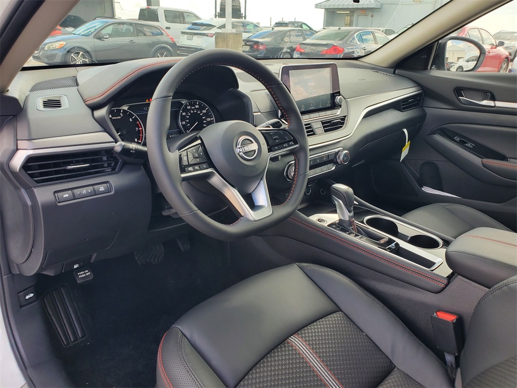 new 2025 Nissan Altima car, priced at $31,047