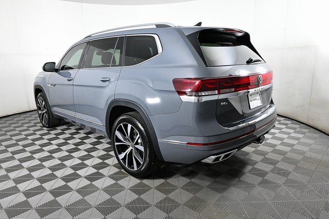 new 2025 Volkswagen Atlas car, priced at $55,648