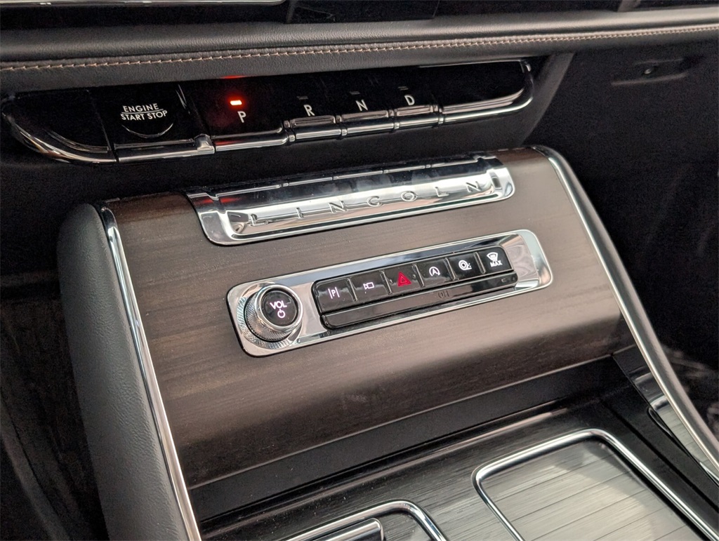 new 2025 Lincoln Aviator car, priced at $74,846